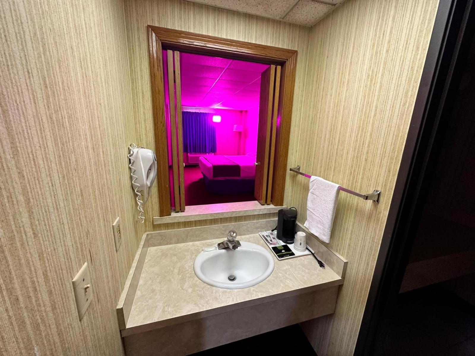 Travel Inn & Suites Emporia Eksteriør bilde